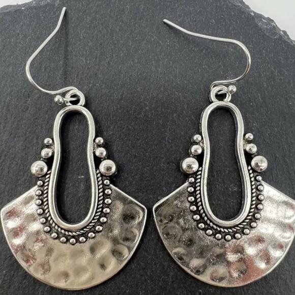 Handmade Bohemian Tribal Earrings - Picture 4 of 6